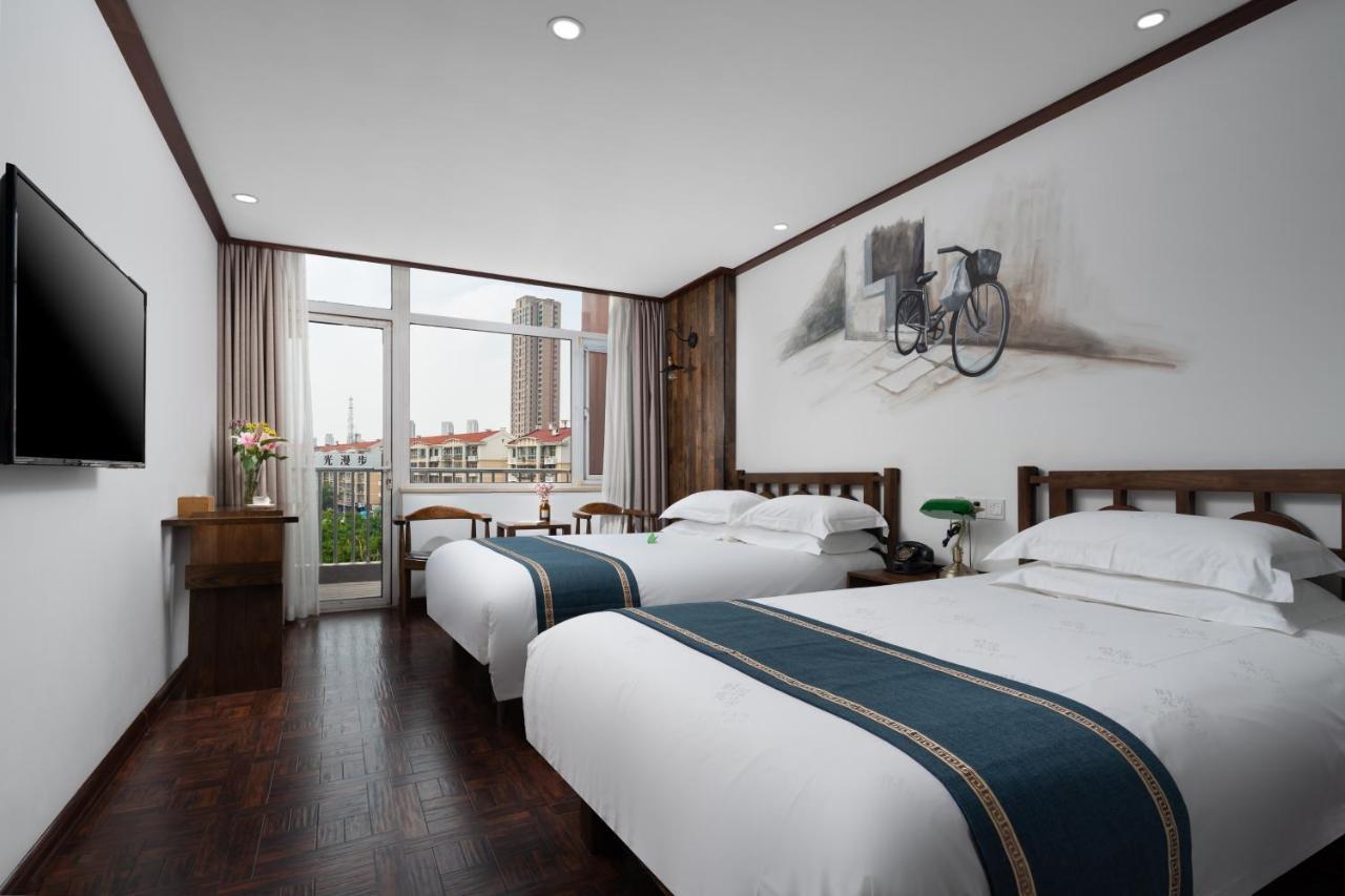 Nostalgia Hotel Near Tianjin Polar Ocean Word- Tianjin Fonte Joy World, 10 Minutes Drive Away From Tianjin Tanggu High-Speed Railway Station, Free Ice-Cream, Mineral Water, Snacks And Laundry Service, English Communication Well エクステリア 写真