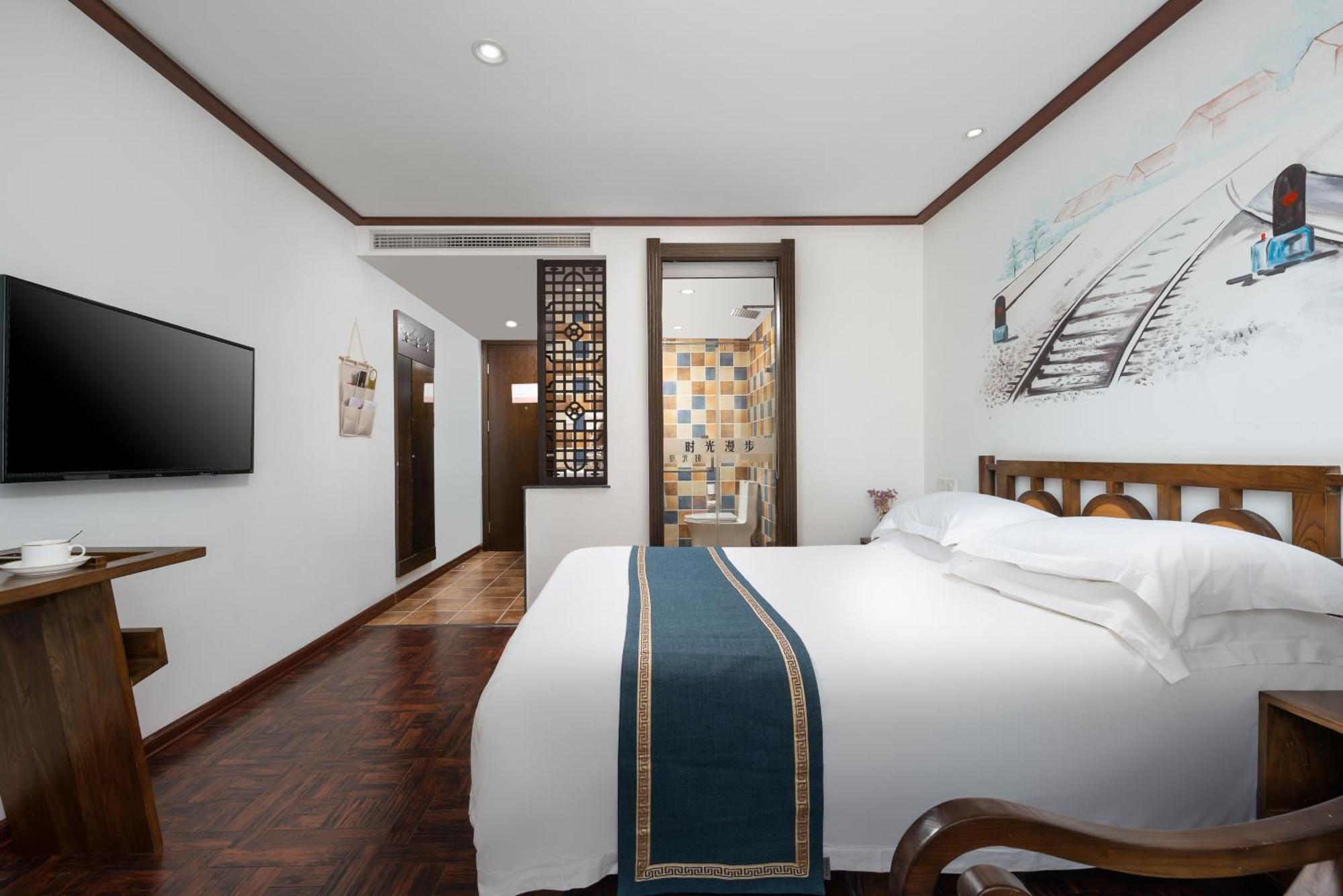 Nostalgia Hotel Near Tianjin Polar Ocean Word- Tianjin Fonte Joy World, 10 Minutes Drive Away From Tianjin Tanggu High-Speed Railway Station, Free Ice-Cream, Mineral Water, Snacks And Laundry Service, English Communication Well エクステリア 写真