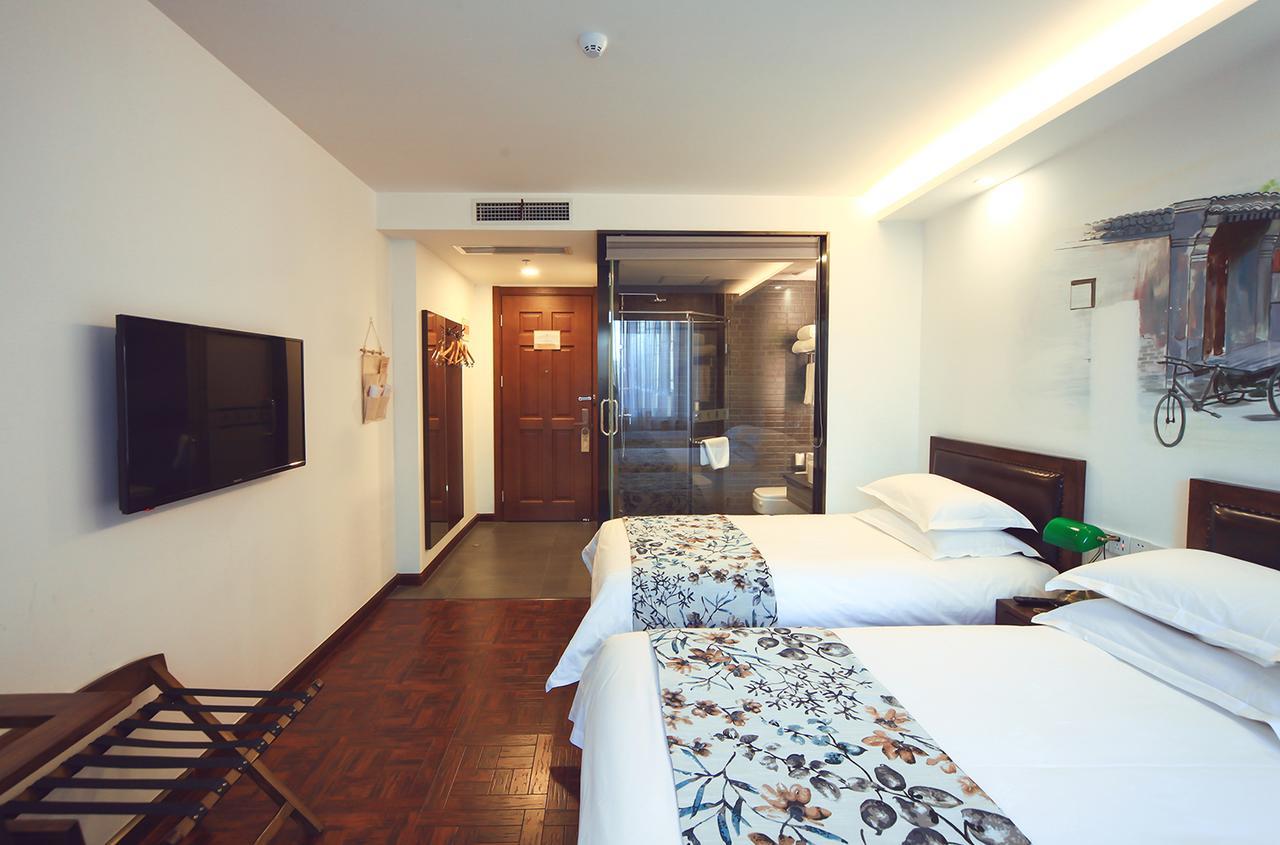Nostalgia Hotel Near Tianjin Polar Ocean Word- Tianjin Fonte Joy World, 10 Minutes Drive Away From Tianjin Tanggu High-Speed Railway Station, Free Ice-Cream, Mineral Water, Snacks And Laundry Service, English Communication Well エクステリア 写真