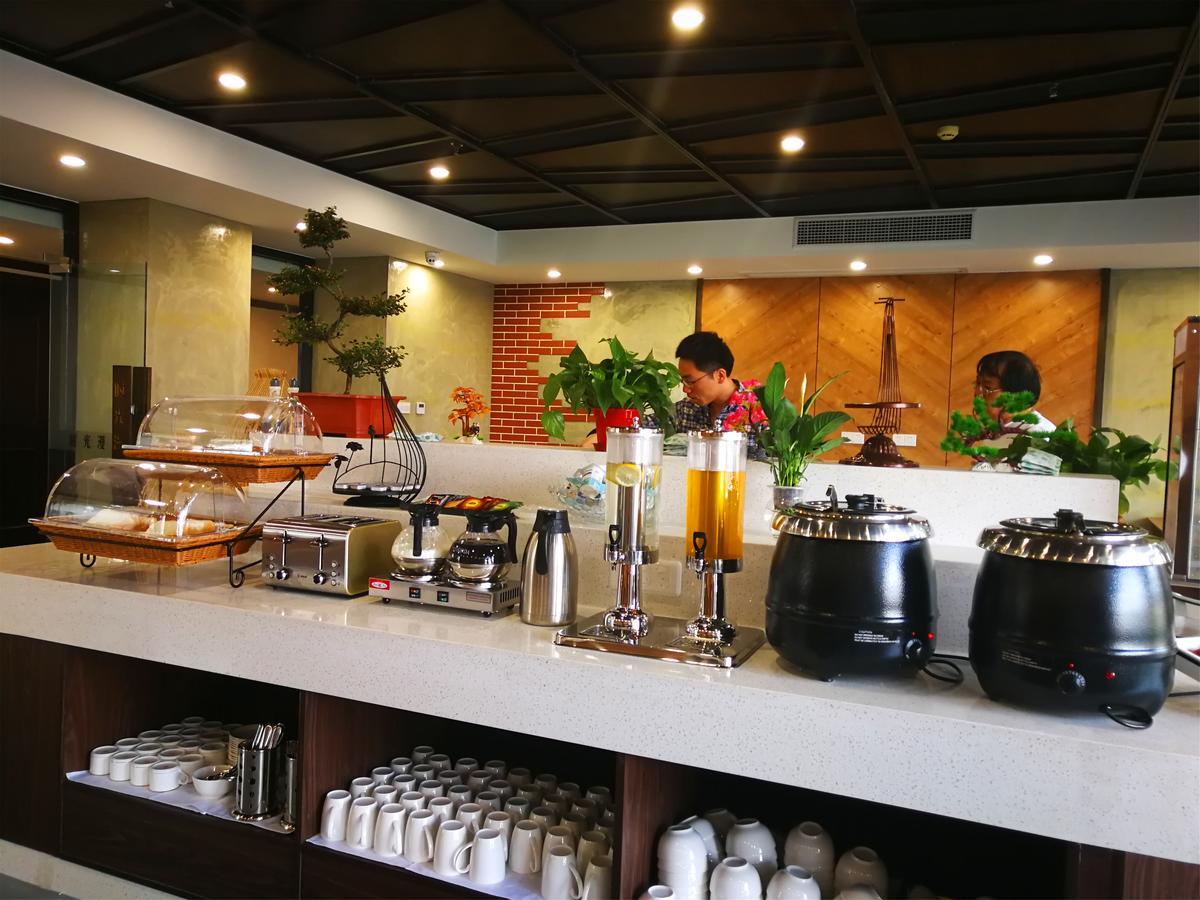 Nostalgia Hotel Near Tianjin Polar Ocean Word- Tianjin Fonte Joy World, 10 Minutes Drive Away From Tianjin Tanggu High-Speed Railway Station, Free Ice-Cream, Mineral Water, Snacks And Laundry Service, English Communication Well エクステリア 写真