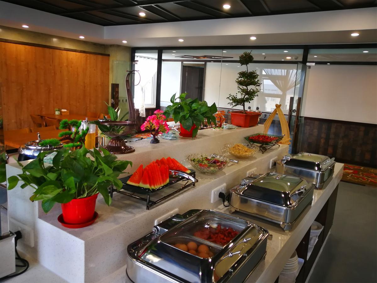 Nostalgia Hotel Near Tianjin Polar Ocean Word- Tianjin Fonte Joy World, 10 Minutes Drive Away From Tianjin Tanggu High-Speed Railway Station, Free Ice-Cream, Mineral Water, Snacks And Laundry Service, English Communication Well エクステリア 写真