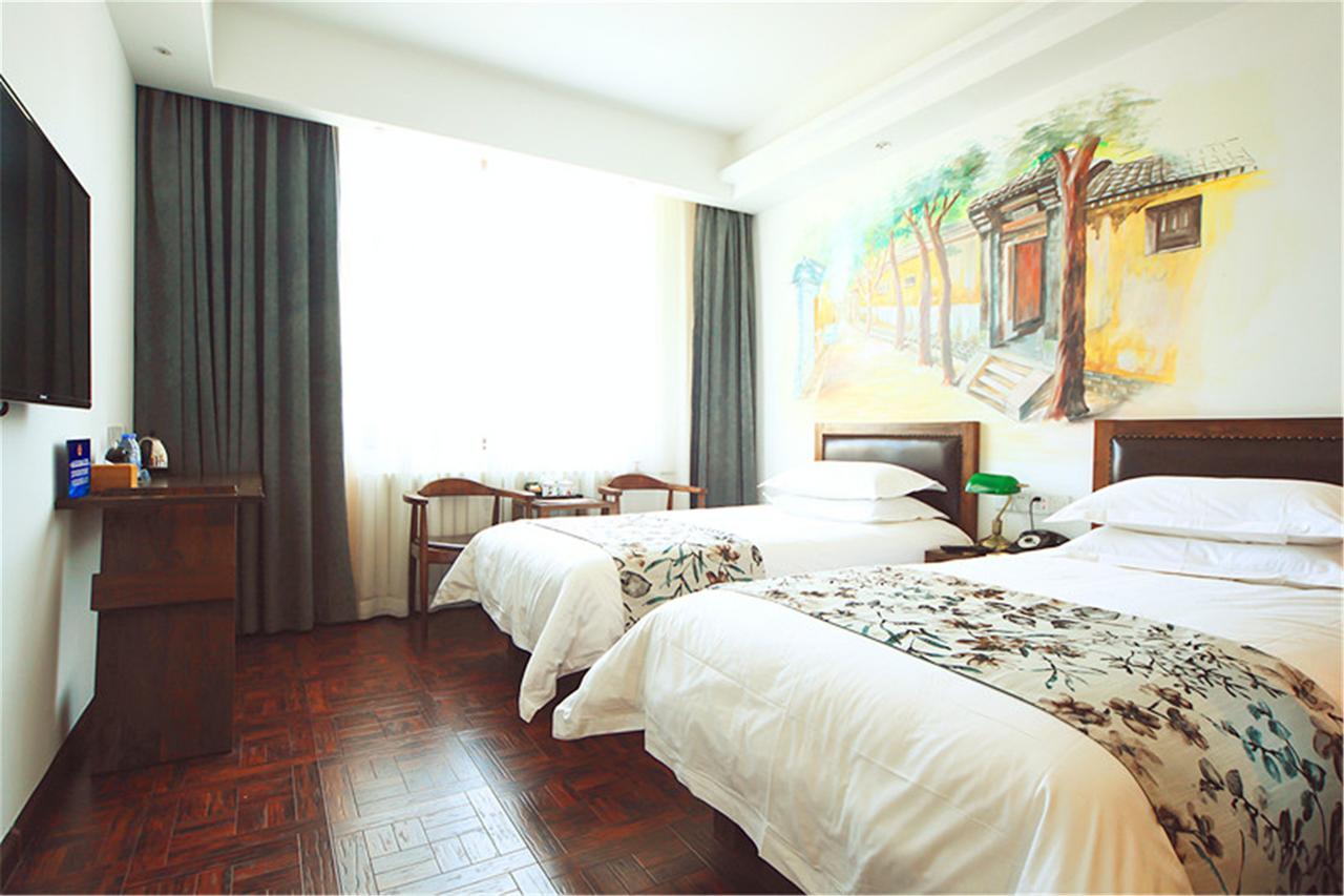 Nostalgia Hotel Near Tianjin Polar Ocean Word- Tianjin Fonte Joy World, 10 Minutes Drive Away From Tianjin Tanggu High-Speed Railway Station, Free Ice-Cream, Mineral Water, Snacks And Laundry Service, English Communication Well エクステリア 写真