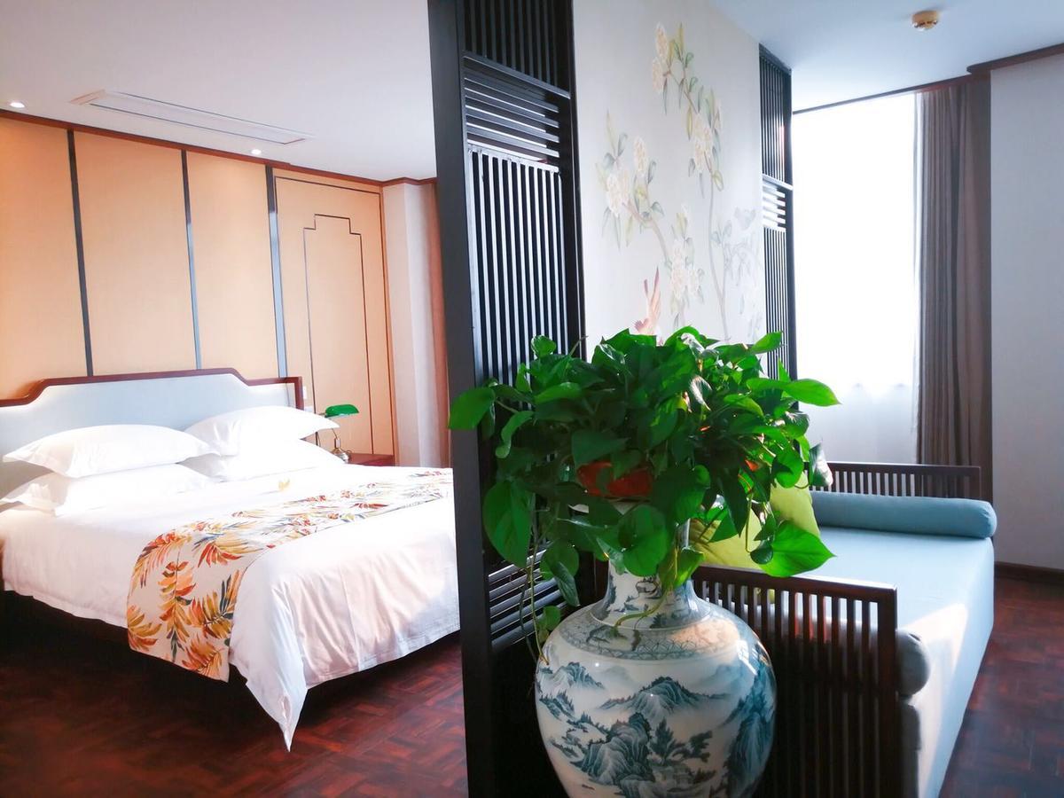 Nostalgia Hotel Near Tianjin Polar Ocean Word- Tianjin Fonte Joy World, 10 Minutes Drive Away From Tianjin Tanggu High-Speed Railway Station, Free Ice-Cream, Mineral Water, Snacks And Laundry Service, English Communication Well エクステリア 写真