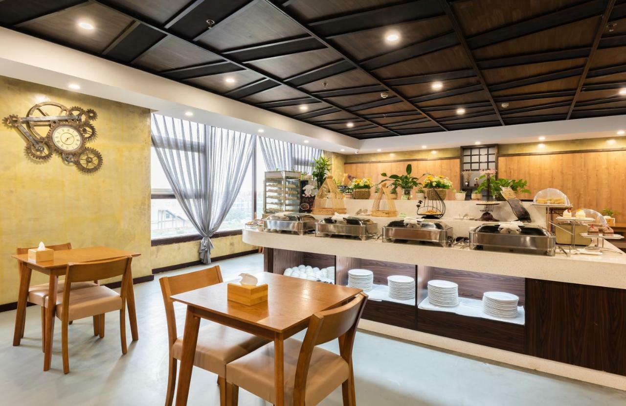 Nostalgia Hotel Near Tianjin Polar Ocean Word- Tianjin Fonte Joy World, 10 Minutes Drive Away From Tianjin Tanggu High-Speed Railway Station, Free Ice-Cream, Mineral Water, Snacks And Laundry Service, English Communication Well エクステリア 写真