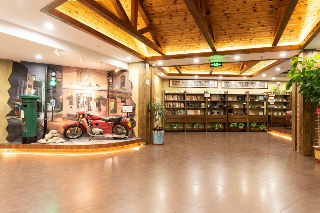 Nostalgia Hotel Near Tianjin Polar Ocean Word- Tianjin Fonte Joy World, 10 Minutes Drive Away From Tianjin Tanggu High-Speed Railway Station, Free Ice-Cream, Mineral Water, Snacks And Laundry Service, English Communication Well エクステリア 写真